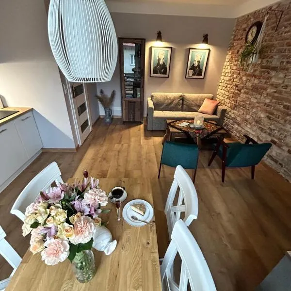 Już Tuż-Tuż, hotell sihtkohas Ustrzyki Dolne