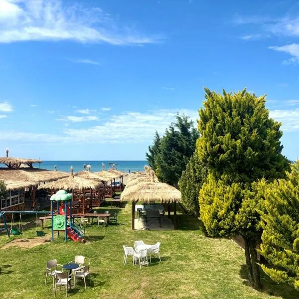 Sea View Wooden Houses, hotel i Lezhë