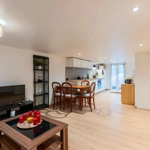 Le carolo, khách sạn ở Tournes