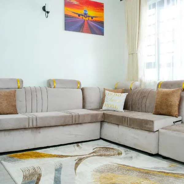 Embakasi Modern Elegant 2 br Urban Escape with Scenic Balcony by Lameg, hotel sa Nairobi