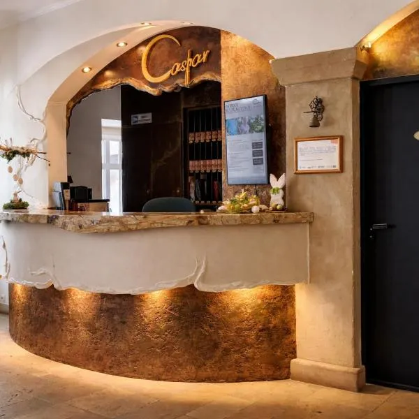 Hotel Restauracja Caspar, хотел в Йеленя Гора