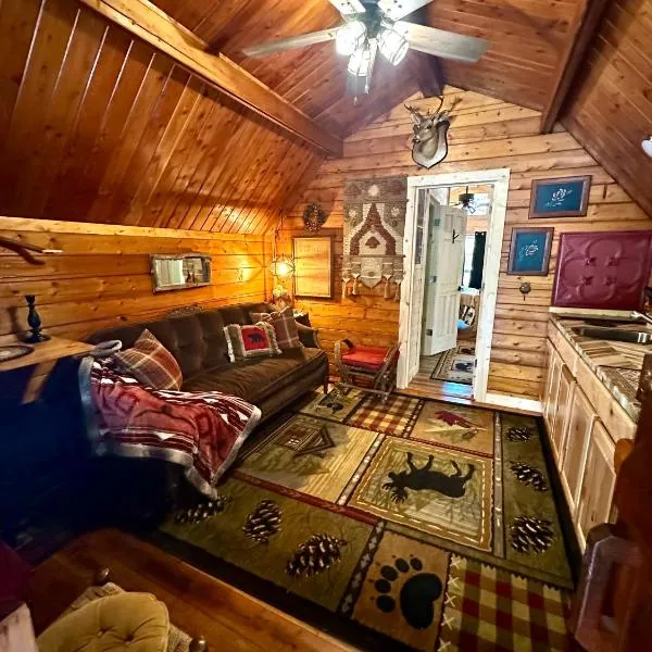 The Drake Cabin in The Forest, hotel di Cosby
