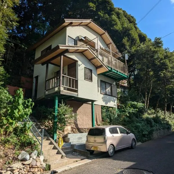 伊根の宿 汐風 Shiokaze, hotel di Nomuro