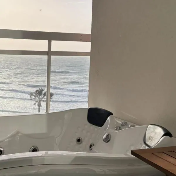 קו המים - Waterline סוויטות עם גקוזי הכי קרוב לים โรงแรมในเนทันยา