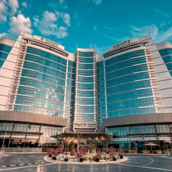 Holiday Inn Abu Dhabi by IHG, хотел в Абу Даби