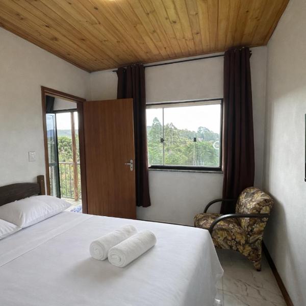 Casa com 2 suítes e varanda em Lavras Novas