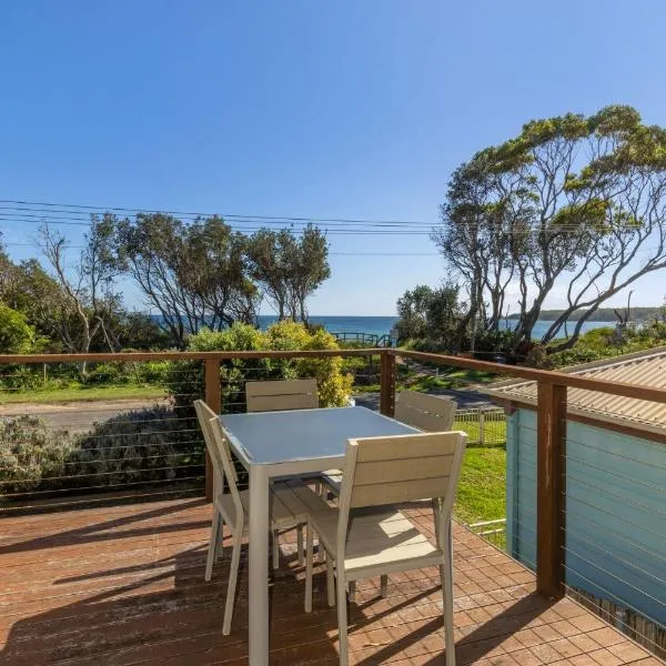 Beachhouse Currarong - Pet Friendly Beachfront, hotel a Currarong