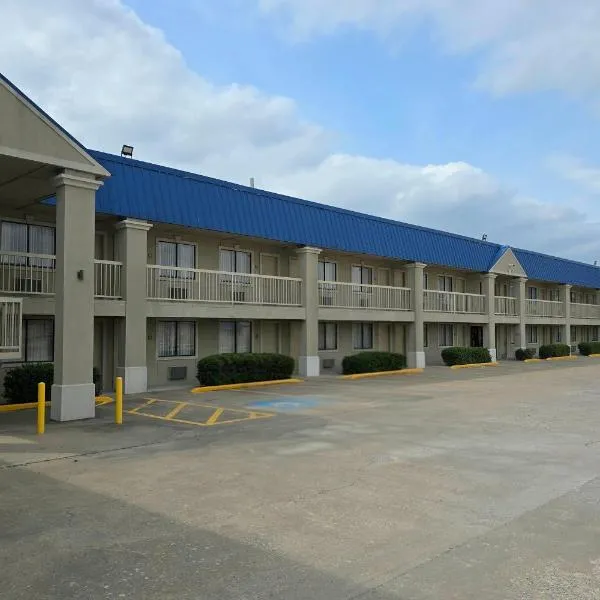 Baymont by Wyndham McAlester Hwy 69, מלון במקאליסטר