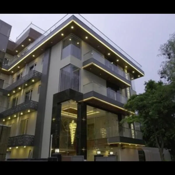 The Grand Oasis Hotel & Resort I Near India Expo Mart, Hotel in Greater Noida