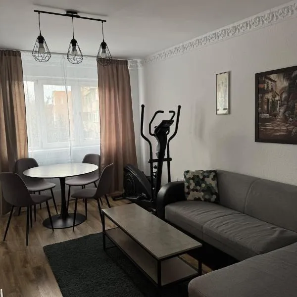 Modern 3BR apartment Near Nicolae Romanescu Park, hotel v destinácii Craiova