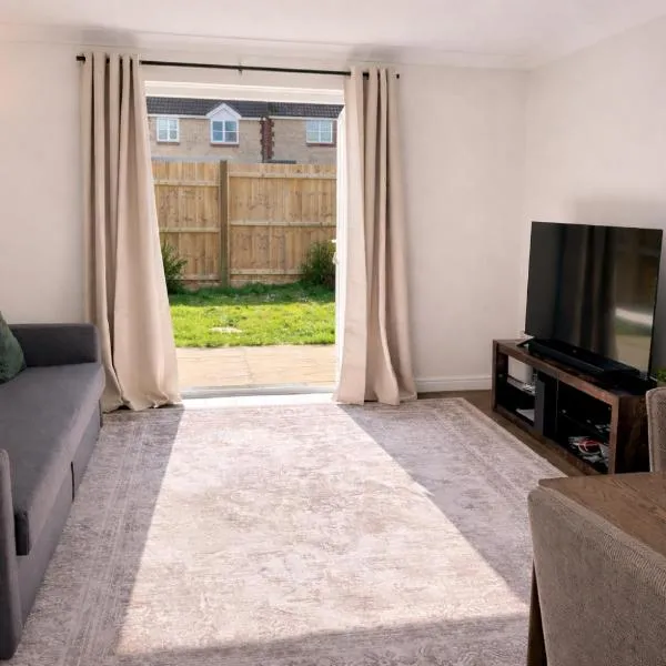 Shaftesbury 2-Bed House with Parking, hotell i Shaftesbury
