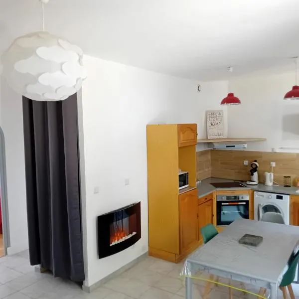 Appartement avec terrasse 53m2, hotel Saint-Martin-de-Valamas városában