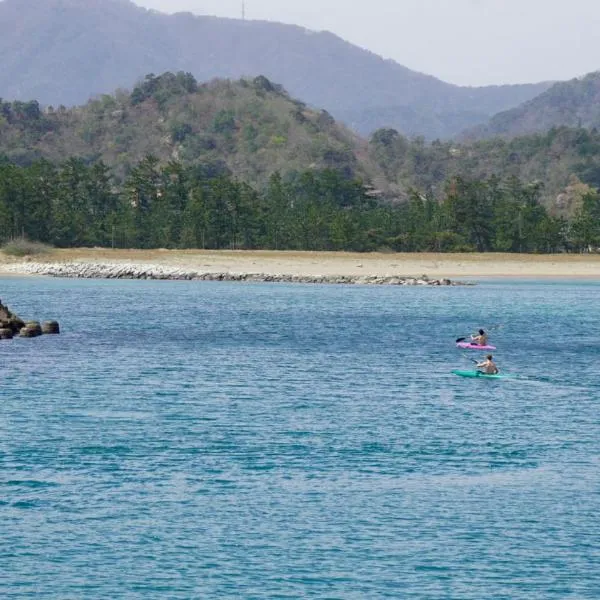 Base House Kinosaki お子様無料でサウナもアクティビティも楽しめる城崎温泉一棟貸し宿 One Group a Day Private Villa with free shuttle service, sauna and outdoor activities, hotel em Toyooka