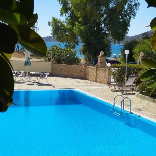 Zakros Beach hotel، فندق في تولو