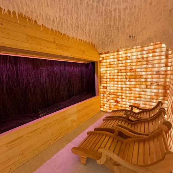 Hotel ARA - Dancing Club Restauracja ARA, Hotel in Jastrzębia Góra