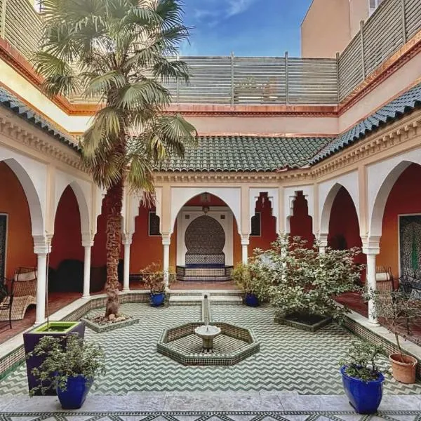 Magnifique Riad avec patio extérieur, hotel a Vichy