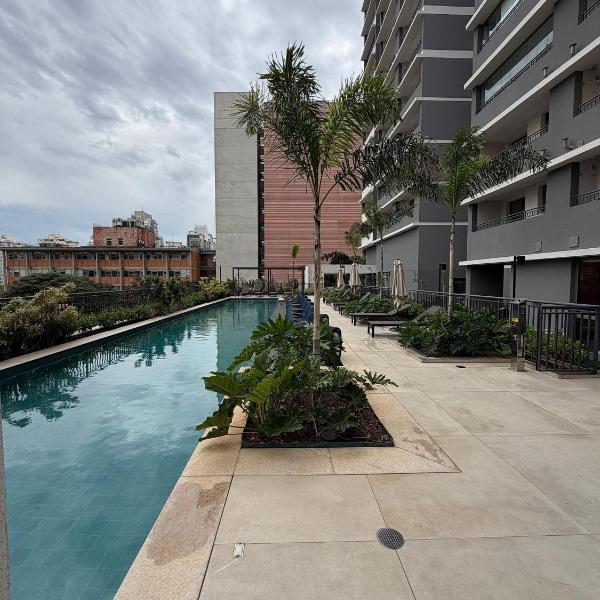 Studio no Paraíso com Sacada e Vista da Cidade - Foto 4