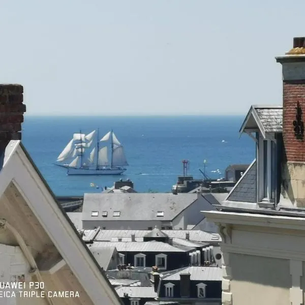 Chez Emilie: Granville şehrinde bir otel
