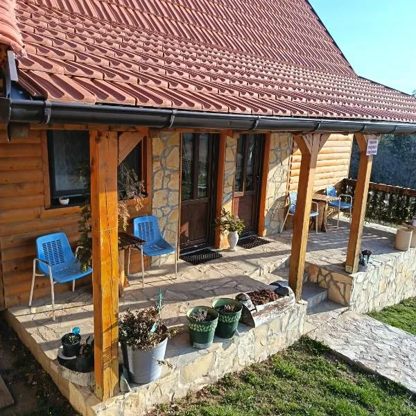 Kaludjerske Bare में, होटल Tarin zov