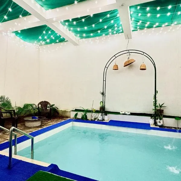 Private Luxury Pool Villa by Nyra Homes, khách sạn ở Jaipur