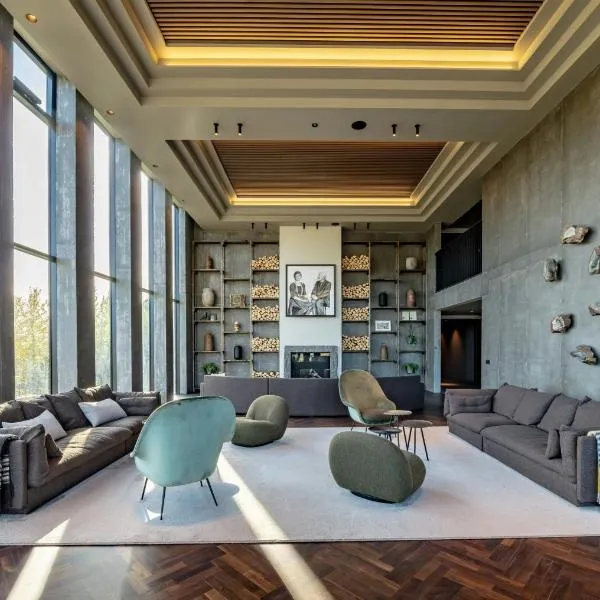 Hotel Geysir, хотел в Гейсир