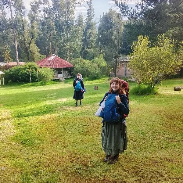 Tony's House Eco Hostel, готель у місті Уарас
