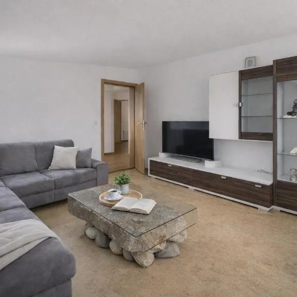 Gemütliche Wohnung Nähe Karlsruhe & Baden-Baden, hotel Bischweier városában