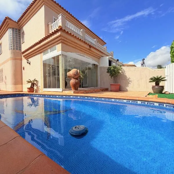 Viesnīca Casa Mar y Piscina - Torre de la Horadada pilsētā La Horadada