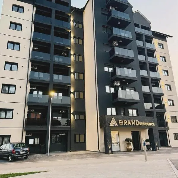 BK Apartman، فندق في زلاتيبور