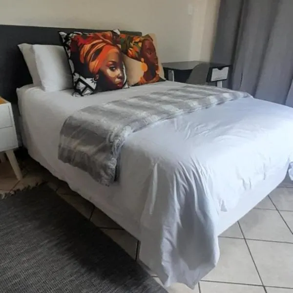 TANS Garden Cottage, hotel em Centurion