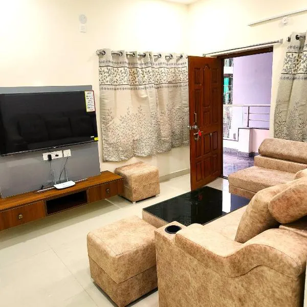 New Modern Studio 2BHK Full Furnished in Kondapur, hotel em Kondapur