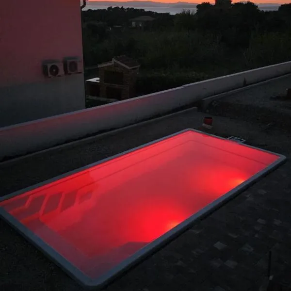 Apartments Patalic, hotel in Lopar