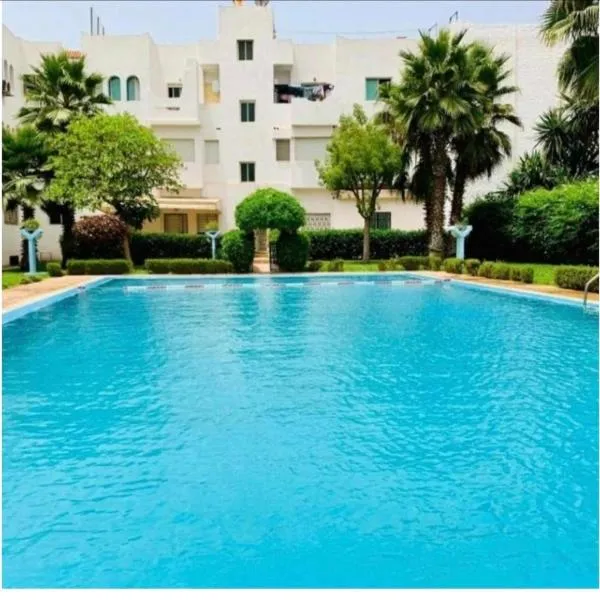 Résidence les palmiers, Hotel in El Harhoura