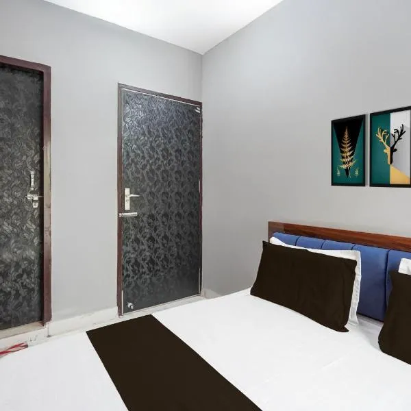 HOTEL O PARK'S, hotel i Moradabad