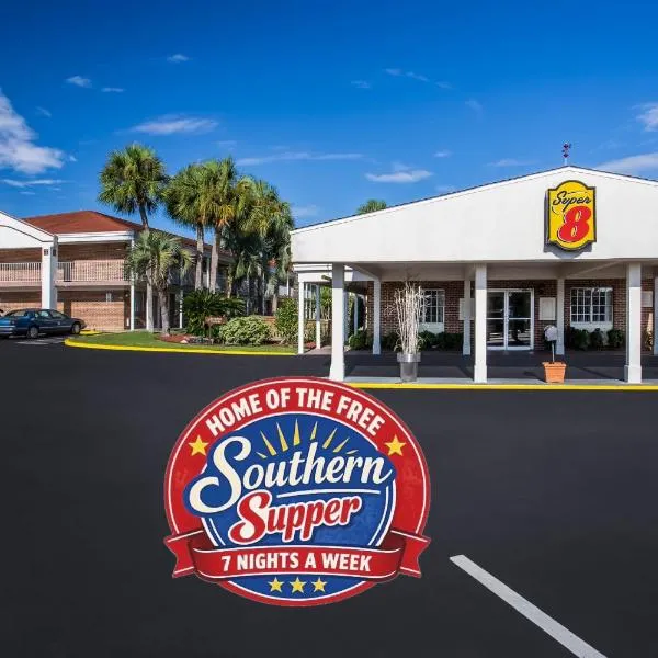 Super 8 by Wyndham Lake City, hotel i Lake City