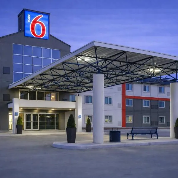 Motel 6-Saskatoon, SK, hotelli kohteessa Saskatoon