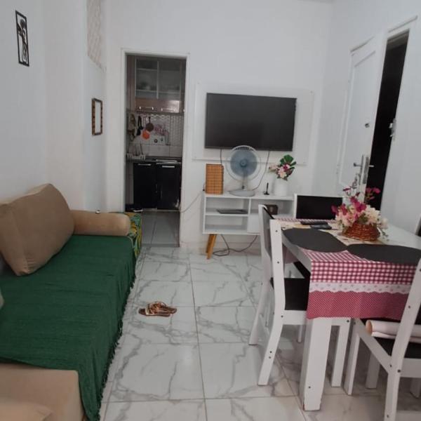 Ótimo apartamento quarto sala na Barra c ar condicionado - Foto 5
