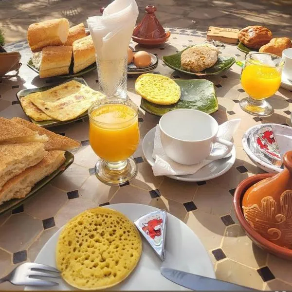 Villa Palm Desert - holiday stay with AC, Fast WiFi & Free Private Parking in Erfoud, hotell i Erfoud