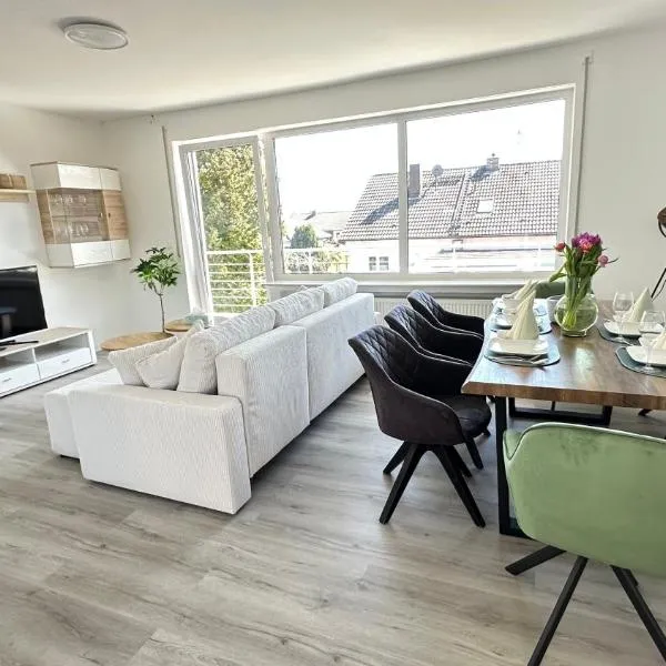 10 min von Legoland entfernter Familienhaus, Sonnige Familienfreundliche, große 100m2, 3 Zimmerwohnung, Whirlpool im Garten, NETFLIX, WLAN, fürs erste Frühstück gefüllter Kühlschrank, wunderschöner Balkon, privater Parkplatz, viešbutis Giuncburge