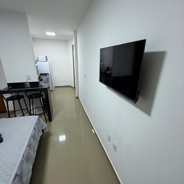 RM Hospedagem, apartamentos Completos - Cabo Frio Ar+Wi-Fi oferecendo conforto e segurança em Cabo Frio. - Foto 5