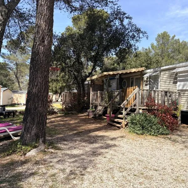 Camping la sainte baume, viešbutis mieste Nans-les-Pins