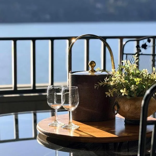 Lazy on the Lakefront, hotel en Twin Beaches