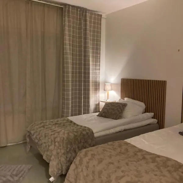 Systemairhallen Bed&Breakfast, hotel sa Skinnskatteberg