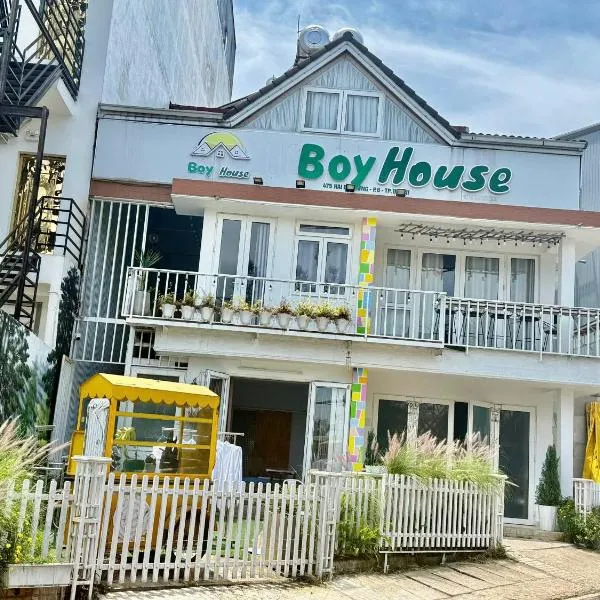 Boy House Đà Lạt 2, hotel a Da Thanh