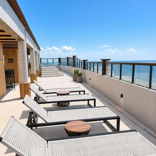 Brasil Tropical Luxury Ocean View, hotel in Fortaleza