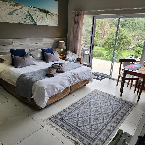 Mackenzies Accommodation, hotel in East London