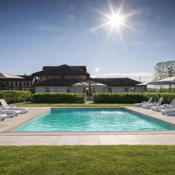 CASCINA SANT'ANTONIO, hotel u Albi