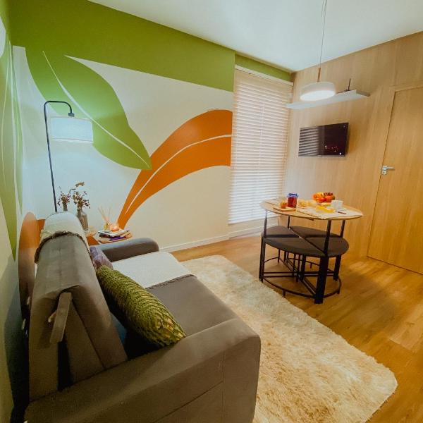 Apt novo 2Q wi-fi rápido Ar-Garagem 3 pessoas AROMA RESIDENCE