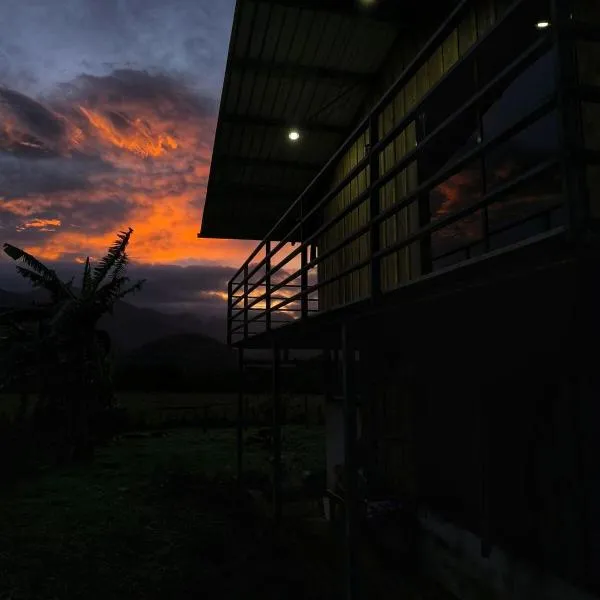 Cabaña Cherenga, hotel a Sarchí