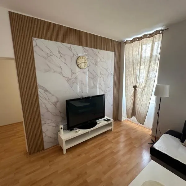 वियना में, होटल Cozy Ground Floor Apartment Near U6 Easy Access to Center